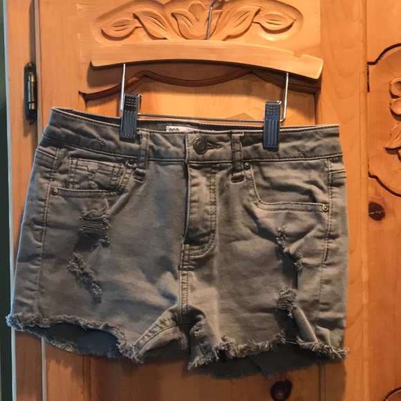 RSQ Venice Mid Rise Girls Short - Picture 1 of 3